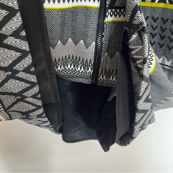 Trina Turk Women's Lilly Sleeveless Asymmetric Shift Dress Size Large - Picture 6 of 14